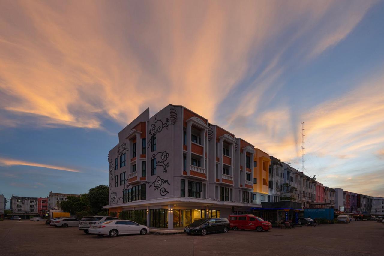 فندق Chamemon Bed Phuket Town المظهر الخارجي الصورة