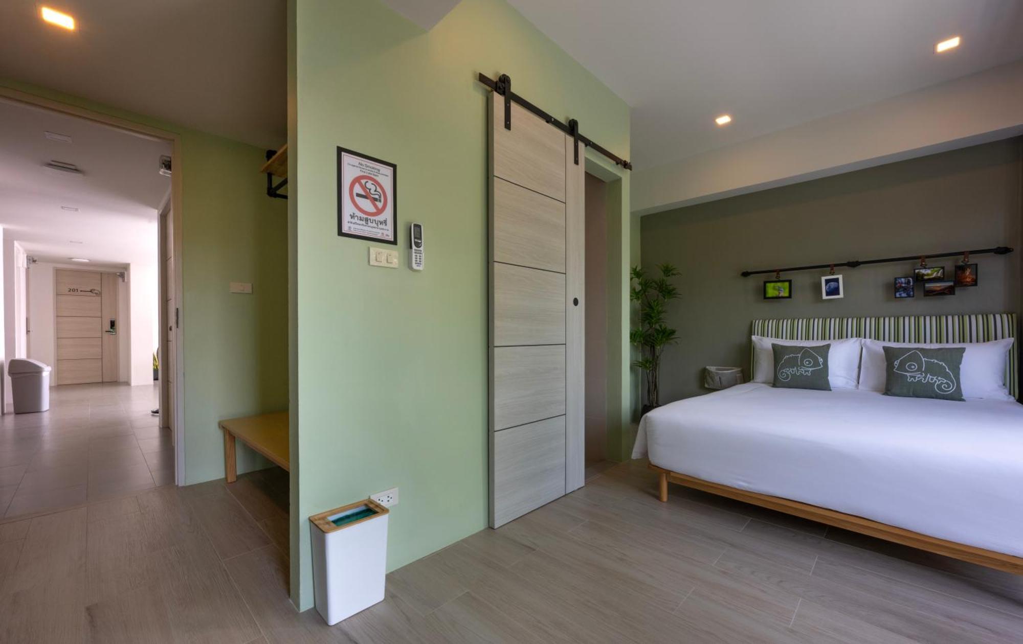 فندق Chamemon Bed Phuket Town المظهر الخارجي الصورة